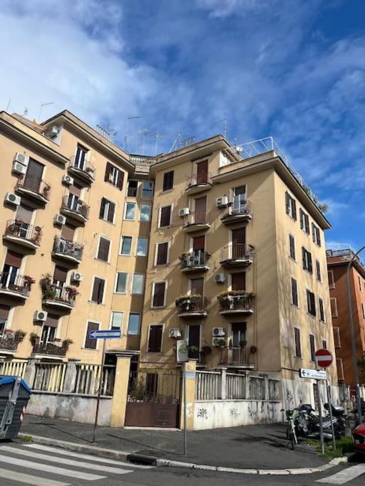 Casa Latina Apartment Rome Exterior photo